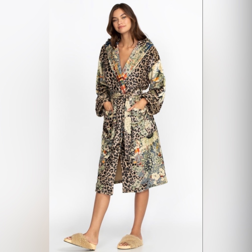 NWOT Johnny Was Milly Cozy Robe